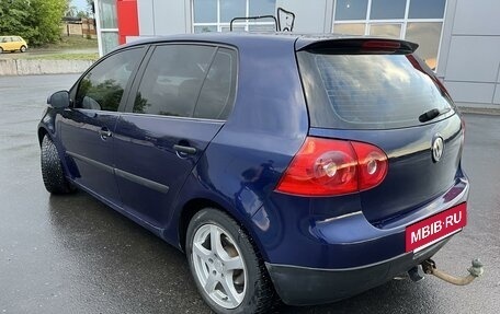 Volkswagen Golf V, 2004 год, 540 000 рублей, 2 фотография