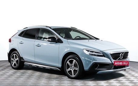 Volvo V40 Cross Country I, 2018 год, 2 120 000 рублей, 3 фотография