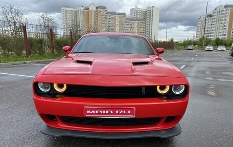 Dodge Challenger III рестайлинг 2, 2020 год, 3 180 000 рублей, 6 фотография