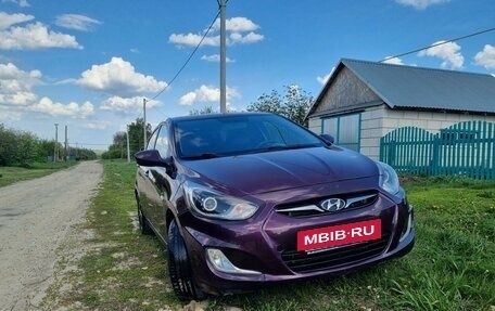 Hyundai Solaris II рестайлинг, 2012 год, 680 000 рублей, 2 фотография