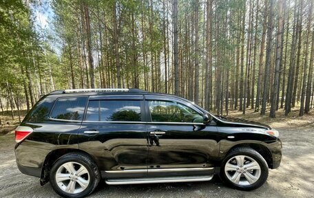 Toyota Highlander III, 2010 год, 2 320 000 рублей, 4 фотография