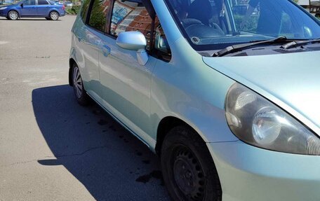 Honda Fit III, 2001 год, 390 000 рублей, 4 фотография