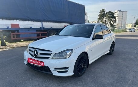 Mercedes-Benz C-Класс, 2011 год, 1 380 000 рублей, 3 фотография