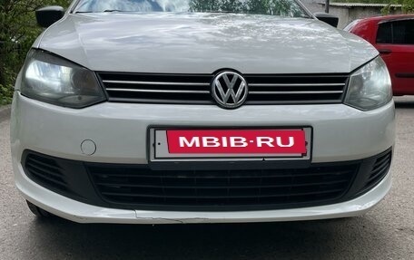 Volkswagen Polo VI (EU Market), 2013 год, 670 000 рублей, 3 фотография