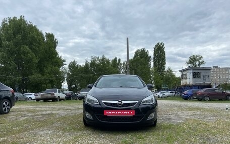 Opel Astra J, 2012 год, 1 050 000 рублей, 2 фотография
