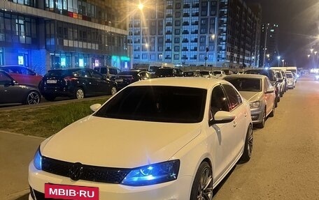 Volkswagen Jetta VI, 2014 год, 1 300 000 рублей, 3 фотография