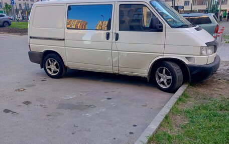 Volkswagen Transporter T4, 2001 год, 780 000 рублей, 2 фотография