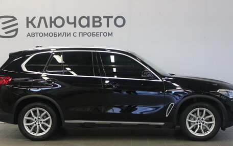 BMW X5, 2019 год, 6 374 000 рублей, 4 фотография