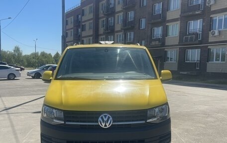 Volkswagen Transporter T6 рестайлинг, 2016 год, 2 150 000 рублей, 3 фотография