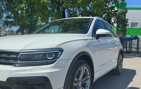 Volkswagen Tiguan II, 2018 год, 3 700 000 рублей, 4 фотография