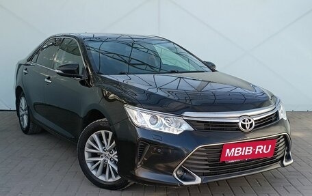 Toyota Camry, 2016 год, 2 430 000 рублей, 2 фотография