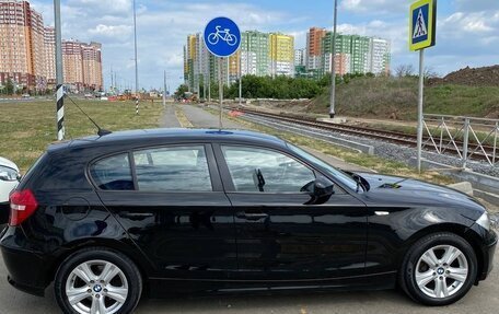 BMW 1 серия, 2010 год, 980 000 рублей, 4 фотография