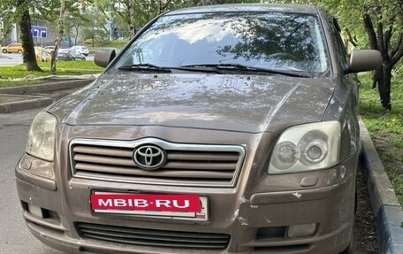 Toyota Avensis III рестайлинг, 2004 год, 370 000 рублей, 4 фотография