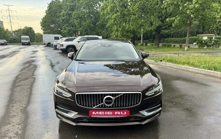 Volvo S90 II рестайлинг, 2020 год, 3 490 000 рублей, 5 фотография