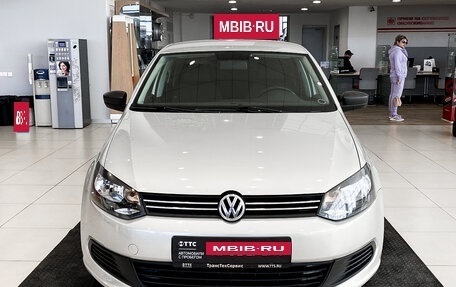 Volkswagen Polo VI (EU Market), 2011 год, 690 000 рублей, 2 фотография