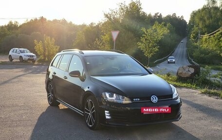 Volkswagen Golf VII, 2016 год, 2 400 000 рублей, 2 фотография