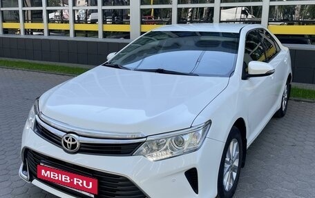 Toyota Camry, 2015 год, 2 049 000 рублей, 3 фотография