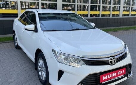 Toyota Camry, 2015 год, 2 049 000 рублей, 2 фотография