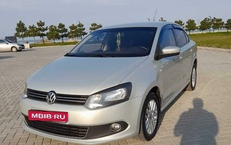 Volkswagen Polo VI (EU Market), 2011 год, 850 000 рублей, 3 фотография