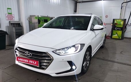 Hyundai Elantra VI рестайлинг, 2017 год, 1 900 000 рублей, 3 фотография