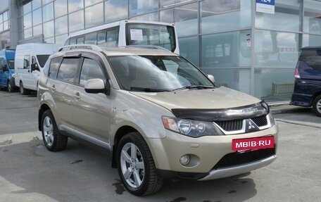 Mitsubishi Outlander III рестайлинг 3, 2007 год, 1 340 000 рублей, 4 фотография