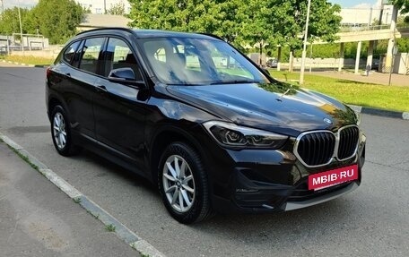 BMW X1, 2019 год, 4 000 000 рублей, 2 фотография