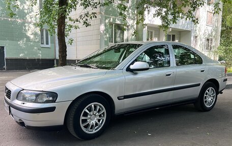 Volvo S60 III, 2001 год, 550 000 рублей, 4 фотография