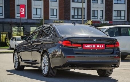 BMW 5 серия, 2021 год, 5 320 000 рублей, 4 фотография