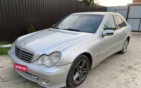 Mercedes-Benz C-Класс, 2004 год, 620 000 рублей, 2 фотография