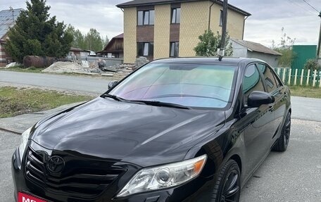 Toyota Camry, 2010 год, 1 950 000 рублей, 2 фотография