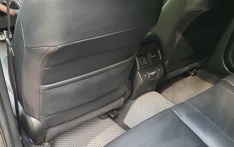 Subaru Outback IV рестайлинг, 2018 год, 2 750 000 рублей, 3 фотография