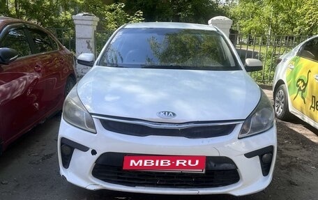 KIA Rio IV, 2018 год, 650 000 рублей, 2 фотография