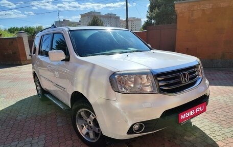 Honda Pilot III рестайлинг, 2013 год, 2 600 000 рублей, 2 фотография