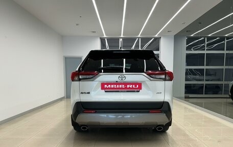 Toyota RAV4, 2019 год, 3 250 000 рублей, 6 фотография