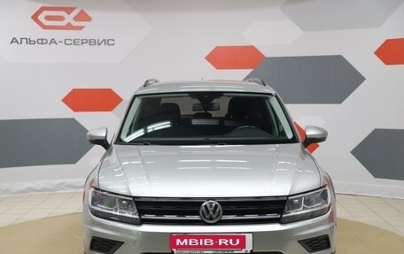 Volkswagen Tiguan II, 2019 год, 2 250 000 рублей, 2 фотография