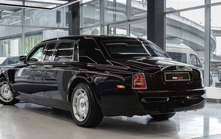Rolls-Royce Phantom VII рестайлинг, 2006 год, 83 000 000 рублей, 2 фотография