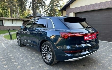 Audi e-tron I, 2021 год, 9 490 000 рублей, 4 фотография