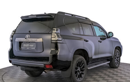 Toyota Land Cruiser Prado 150 рестайлинг 2, 2021 год, 7 090 000 рублей, 5 фотография