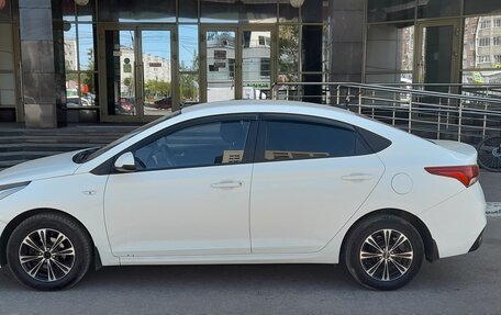 Hyundai Solaris II рестайлинг, 2018 год, 1 750 000 рублей, 3 фотография