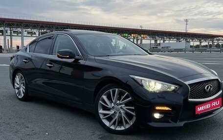 Infiniti Q50 I рестайлинг, 2014 год, 2 550 000 рублей, 2 фотография