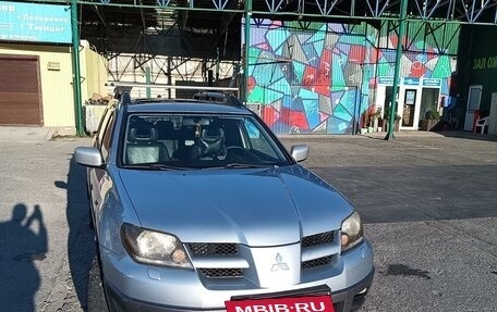 Mitsubishi Outlander III рестайлинг 3, 2003 год, 690 000 рублей, 2 фотография