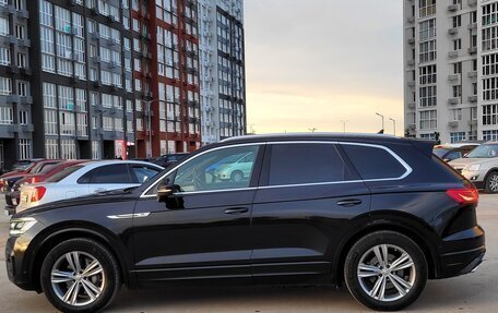 Volkswagen Touareg III, 2018 год, 6 500 000 рублей, 7 фотография