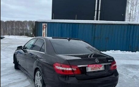 Mercedes-Benz E-Класс, 2012 год, 1 850 000 рублей, 5 фотография