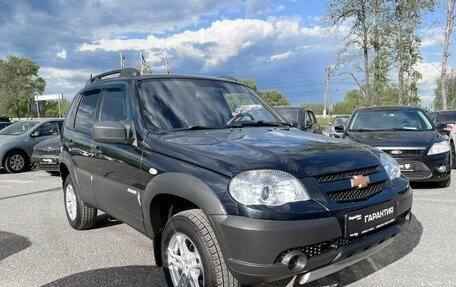 Chevrolet Niva I рестайлинг, 2015 год, 819 000 рублей, 3 фотография