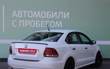 Volkswagen Polo VI (EU Market), 2015 год, 720 000 рублей, 2 фотография