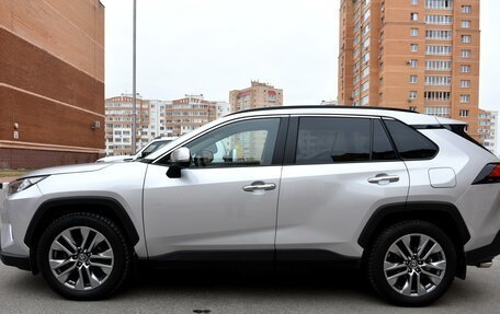 Toyota RAV4, 2020 год, 3 900 000 рублей, 3 фотография