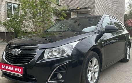 Chevrolet Cruze II, 2013 год, 950 000 рублей, 3 фотография