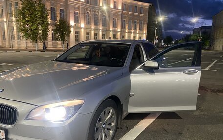 BMW 7 серия, 2011 год, 3 000 000 рублей, 3 фотография
