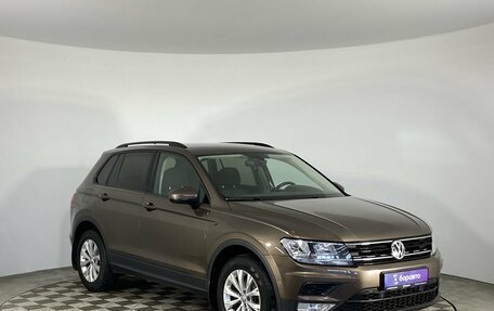 Volkswagen Tiguan II, 2017 год, 2 395 000 рублей, 3 фотография