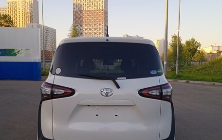 Toyota Sienta II, 2018 год, 4 фотография